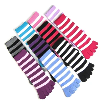 6 чифта пролетно-есенни памучни термоносков с пет пръста, Корейски ежедневни шарени спортни чорапи, различни цветове