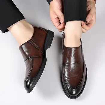 Висококачествени Модерни меки мъжки Мокасини върху плоска, не-хлъзгава подметка, на тенденциите, по-Големи Размери 38-47, Мъжка кожена Ежедневни обувки, Удобна градинска