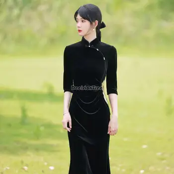 Есента китайски нов стил, черно кадифе чонсам, новият есенен женски халат за баня с къс ръкав, подобрено елегантна дълга рокля ципао, за да си официална вечеря g559